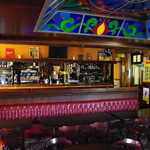L'auberge Fleurie Hotel