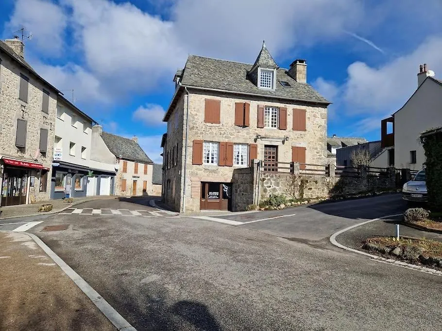 Holiday home La Maison De Famille Le Nayrac France